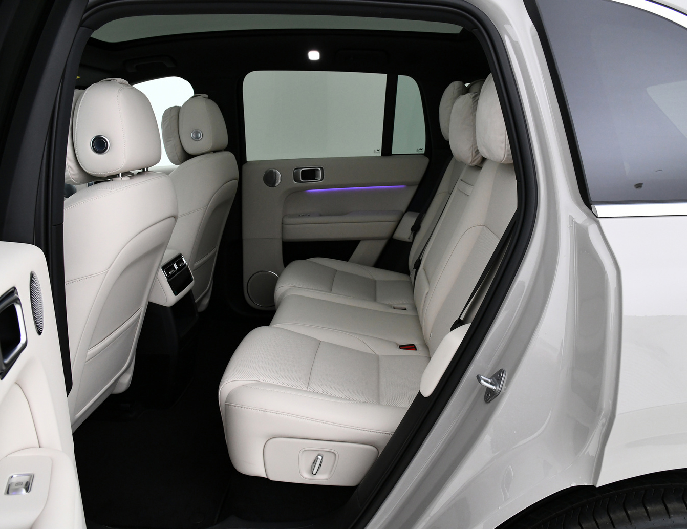 Extended-Range Electric Vehicle Lixiang L6 Pro with Electric Driver's Seat Adjustment and AD Max Cruise Control Perfect