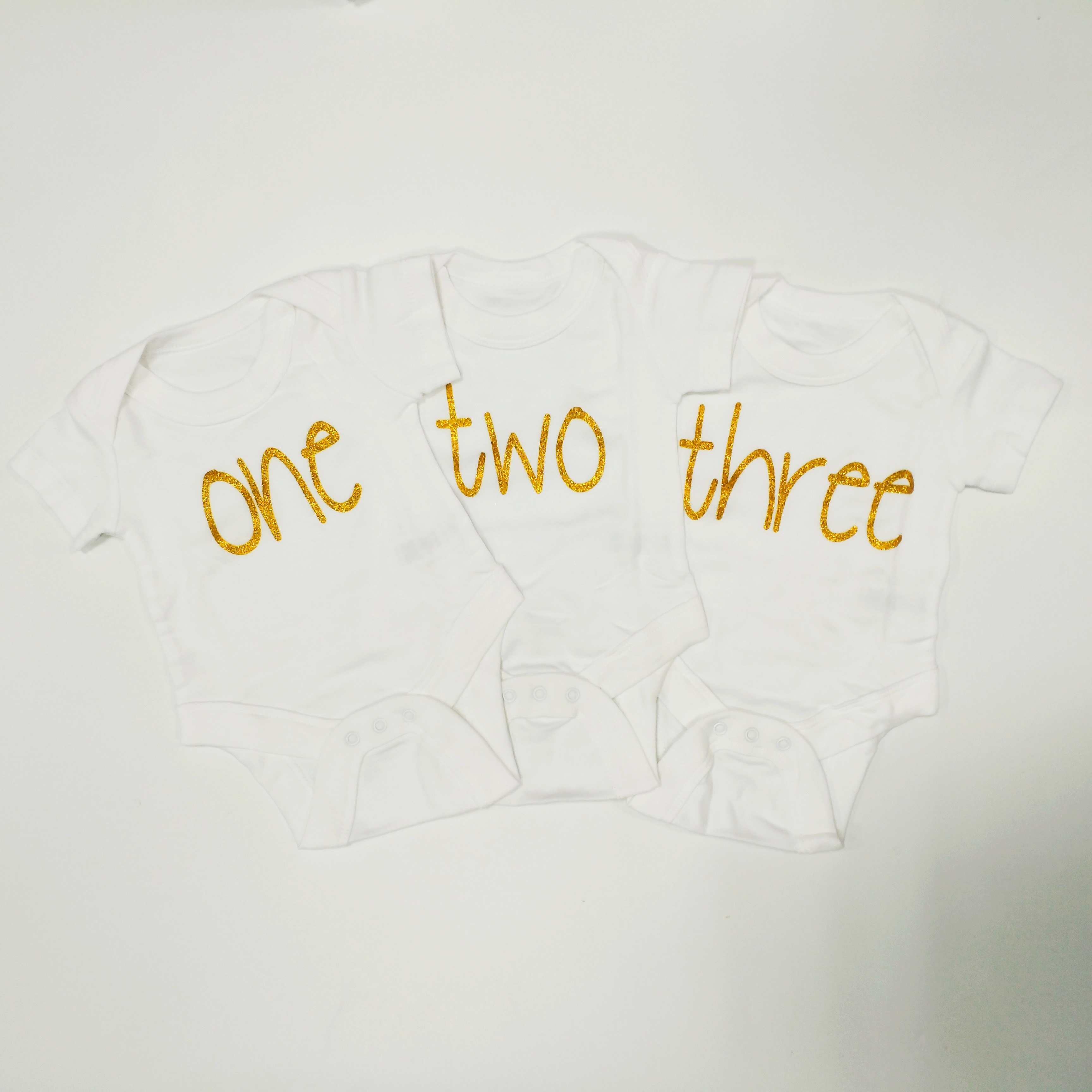Summer Unisex 100% Cotton Round Collar Bodysuit Baby Clothes Romper with Gold Printing