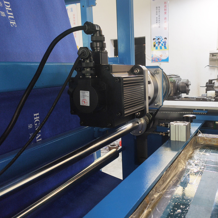 Automatic Monochrome Roll To Roll Non Woven Screen Printing Machine