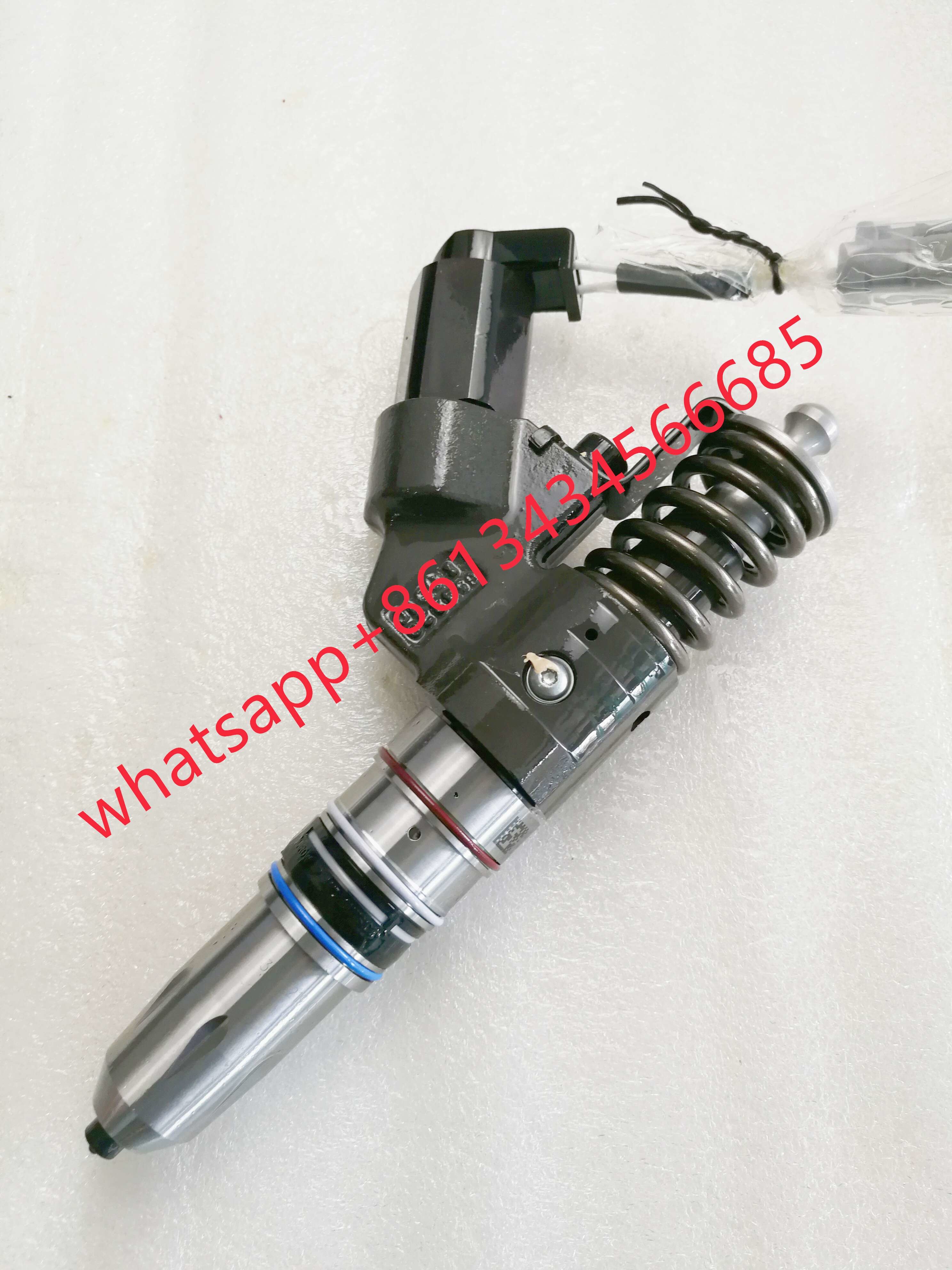 QSM11 M11 ISM11 Diesel Engine parts 4928171 Fuel injector for cummins