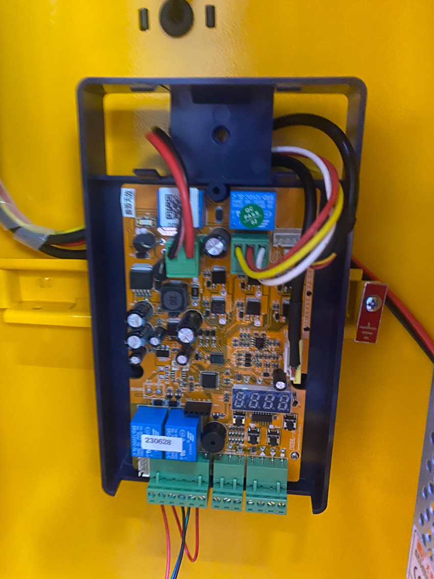 AC220V / AC110V Steel Parking Lot Barrier Gate RS485 Communication Interface