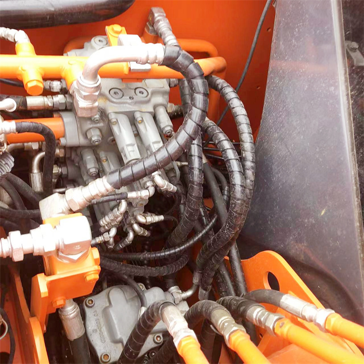 40.5 KW Hitachi Zaxis 70 7 Ton Mini Excavator in Good Condition from Japan Original