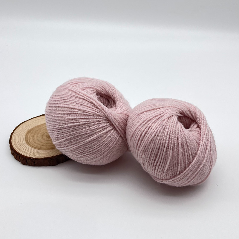 100% Fine Merino Wool Yarn 1/3.4NM Soft Touching For Knitting Crochet Scarf Sweater