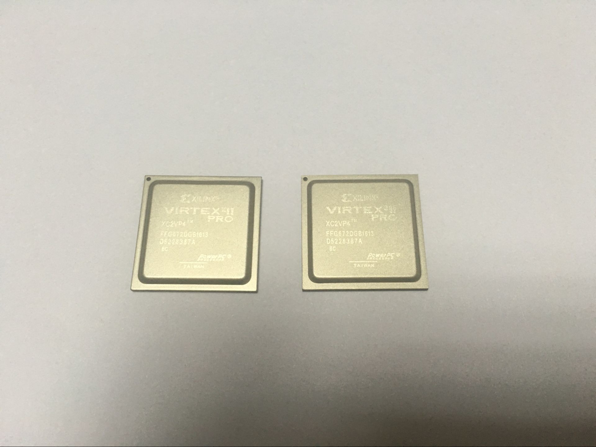 XC2VP4 XILINX Virtex 2 FPGA IC XC2VP4-6FFG672C XC2VP4-6FFG672I