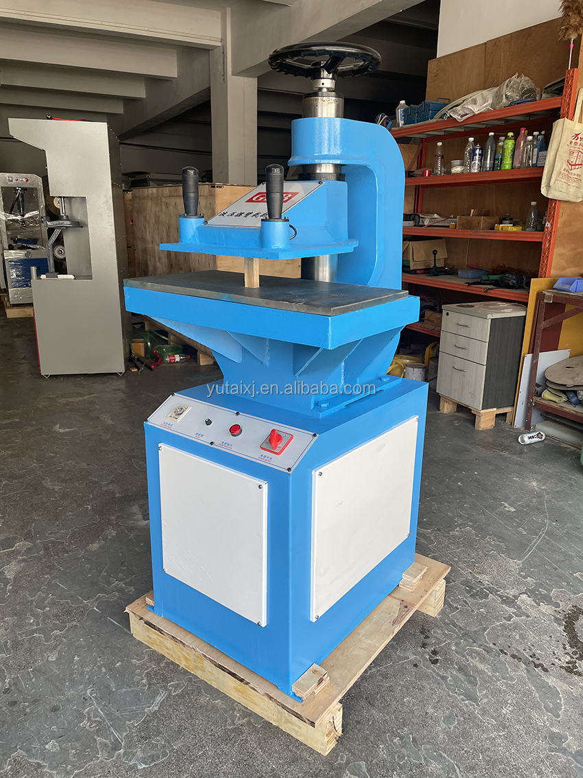 760*670*1560mm Hydraulic Clicker Press Machine Shoe Fabric And Leather