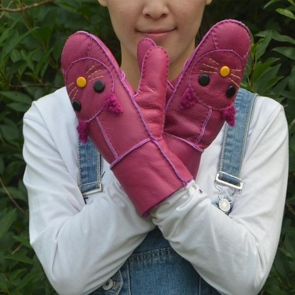 Fashion Cute Sheepskin Girls Leather Gloves , Womens Winter Mittens Classic