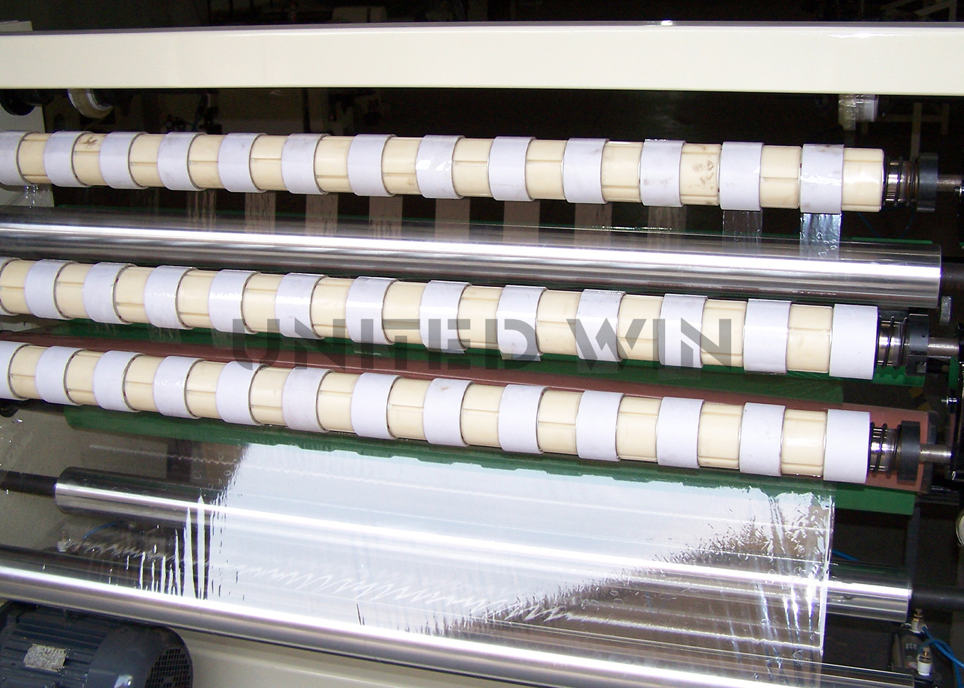 Touch Screen Pet Bopp Tape Slitting Machine Four Shafts Full Automatic