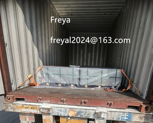 Tinplate Coil with Bright Surface Finish 2.8/5.6 Tin Coating 4-8MT Weight per Package