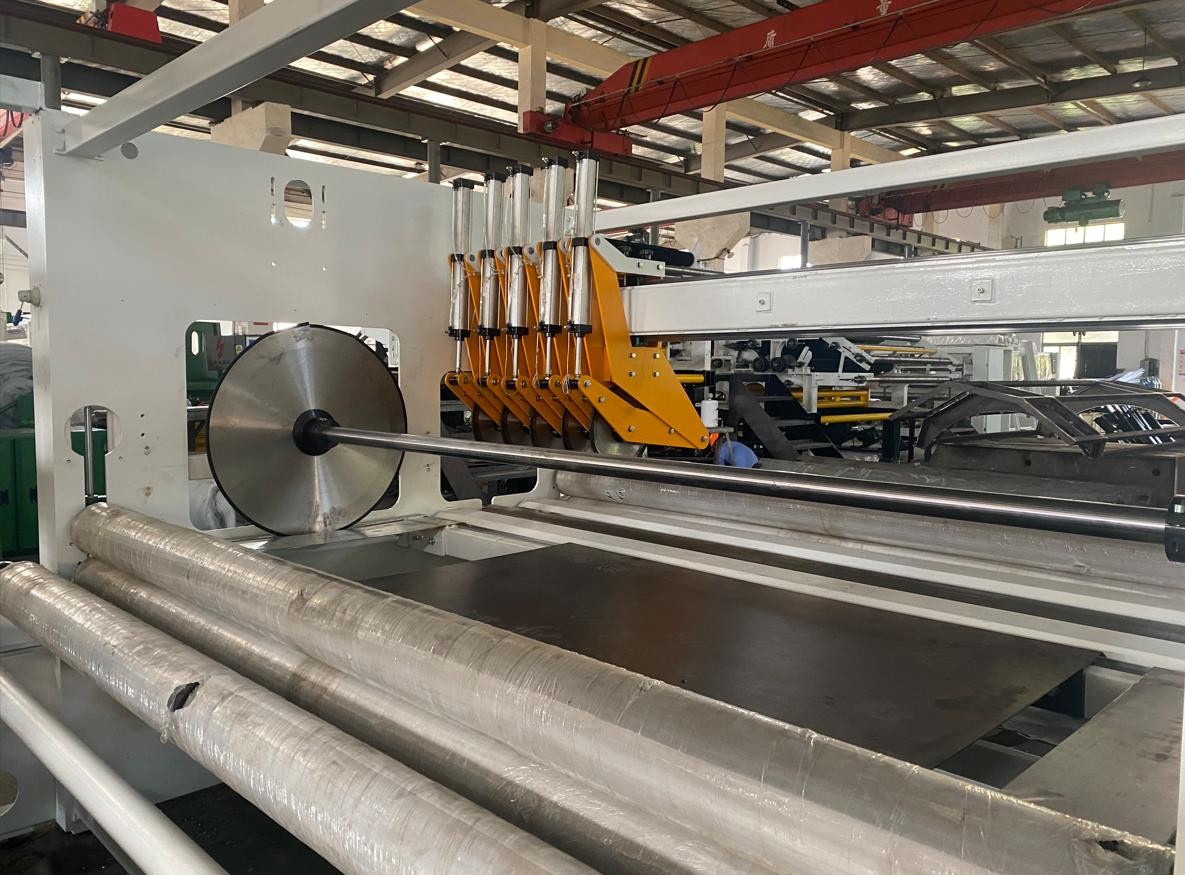Winding And Cutting non woven machine For Wadding Line