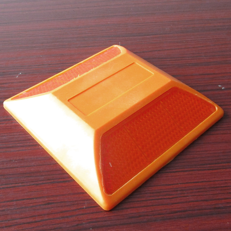 ABS Plastic Pavement Marker Double Side Yellow & White Road Stud For Roadside