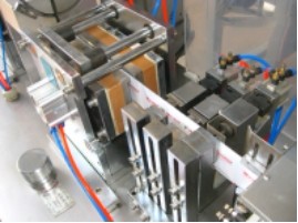 Multi - Function Wet Wipes Machine, glasses lens cleaning wipes packing machine