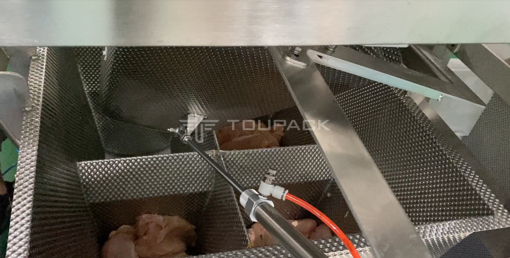 1.2L Automatic Combination Scale Weigher Filling Meat Poultry Wings Packaging Machine