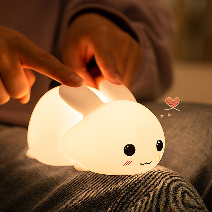 106x78.5x140mm Silicone Night Light Rabbit Shape 7 Colors Rechargeable