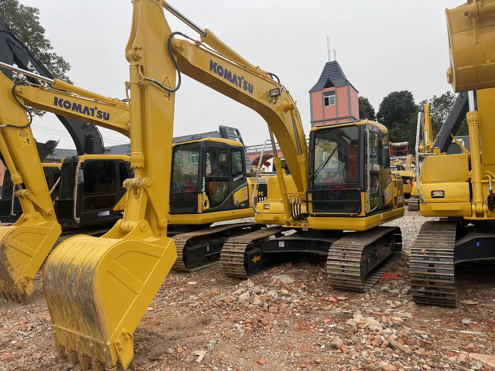 KOMATSU PC130 used hydraulic crawler mini excavator