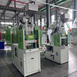 Buy cheap Automatic Vertical Injection Machine Customized Vertical Moulding machine product