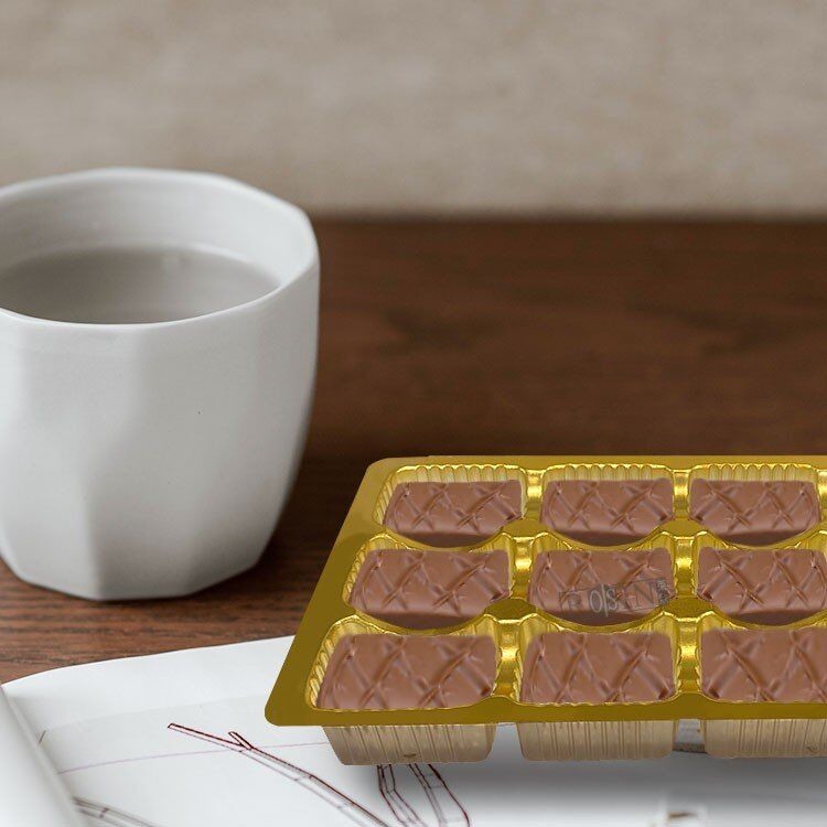 4 Cavity Plastic Chocolate Packaging Vacuum Formed Plastic Chocolate Tray Insert