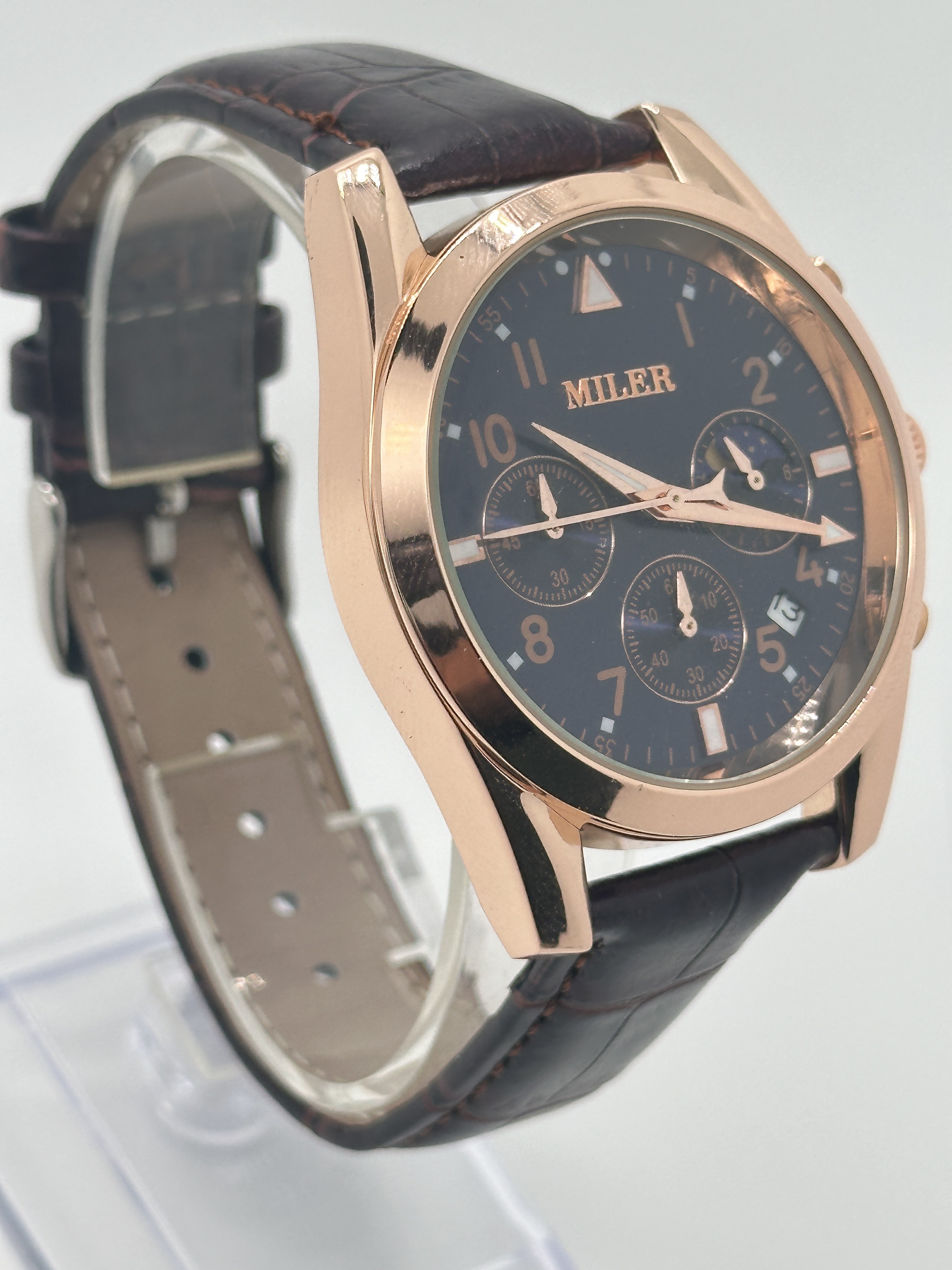 Scratch Resistant Quartz Watch with White Dial Black Leather Band and Buckle Clasp