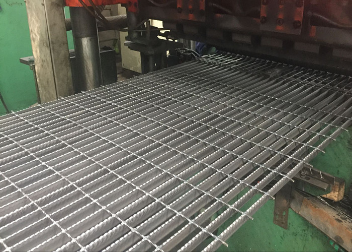 100X30 X 5 Flat Machine press welded galvanized steel grating
