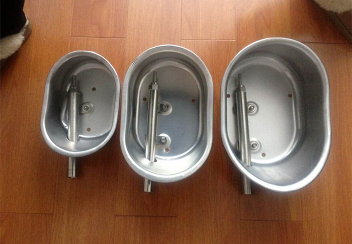 Round / Oval Shape Pig Drinking Bowl For Fence Farrowing Crates Stainless Steel Material