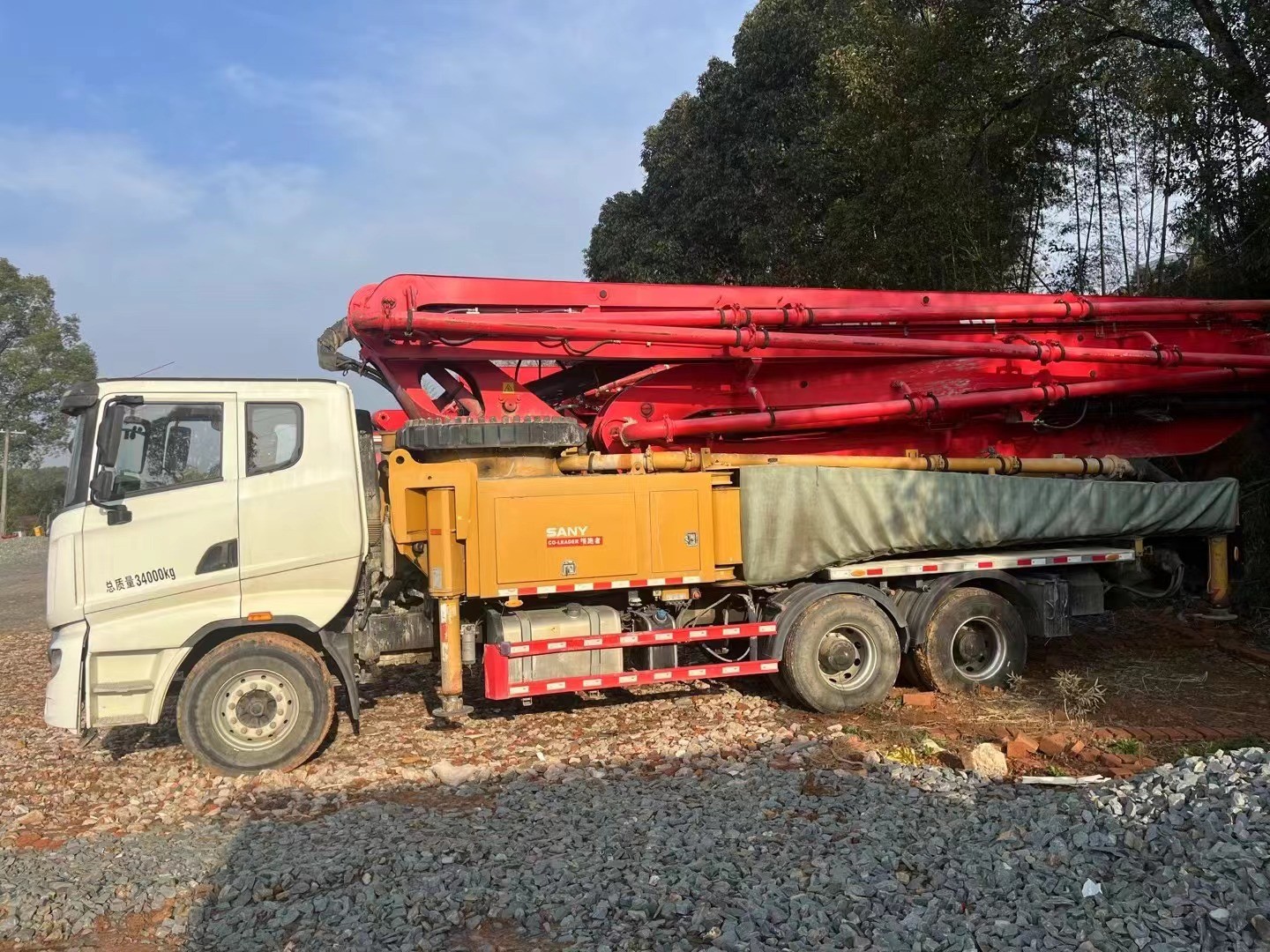 Sany 62m 49M 56M Used Concrete Pump Truck With Large Working Range For Construction Sites