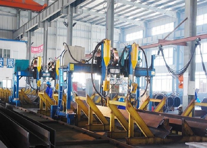 Structural Steel Frame Building , Large Span Prefabricated Metal Workshop Building