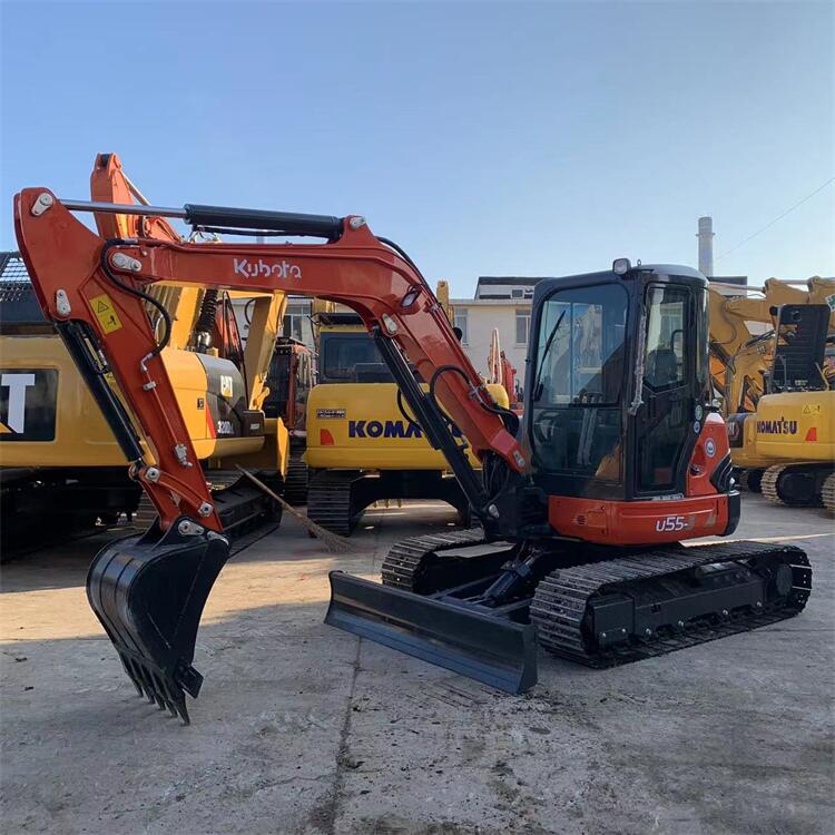 Kubota U55-4 Mini Excavator 5 Ton Used Digger Machine With 1400 Working Hours In Japan