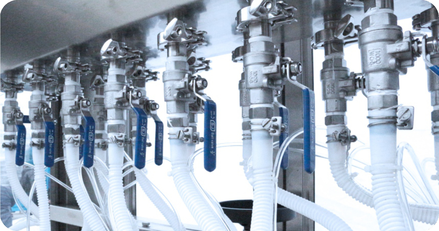 Human Interface And Easy Operation Micro computer Bottle Filling Machine 100ml 500ml