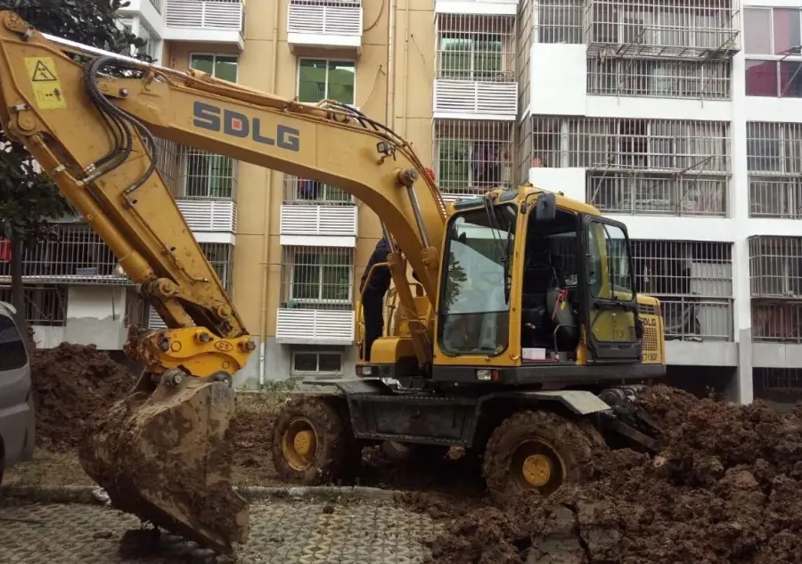 Excellent quality Second hand hydraulic crawler excavator DOOSAN DH500/used doosan dh 500 on sale