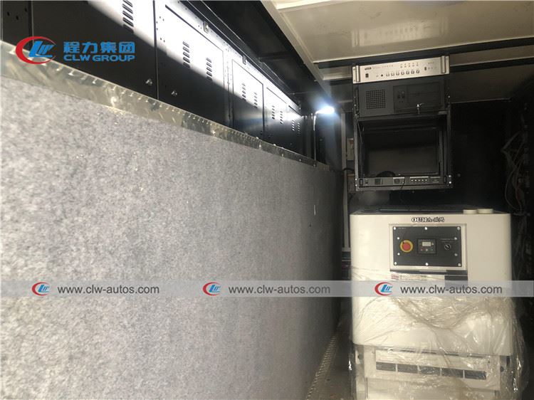 Foton Aumark Outdoor Full Color LED Display Advertise Truck P4 P5 P6 Mobile LED Billboard Truck