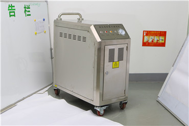 Mobile Portable Steam Car Washing Machine 24KW For Carpet Kitchen Floor