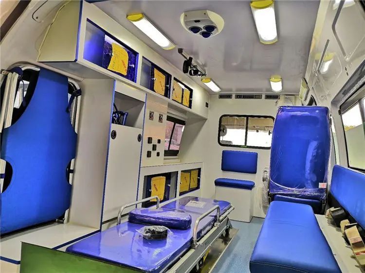 High Quality Rhd Ford Ambulance Vehicle Negative Pressure Ambulance