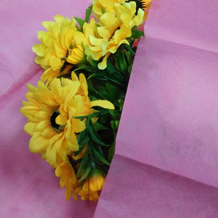 100% PP Non Woven Fabric Products Flower Gift Wrapping Soft Feeling Nontextile