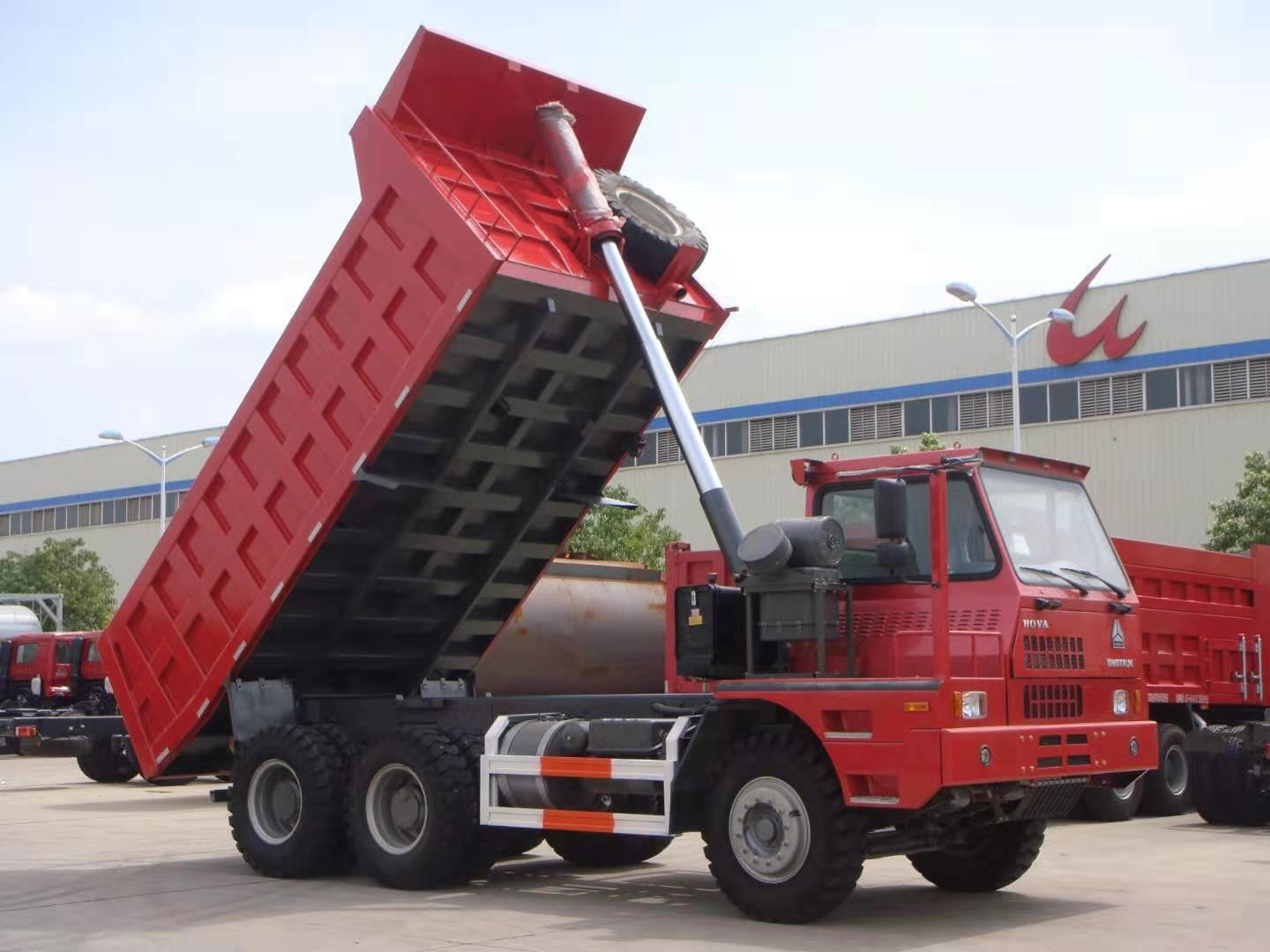 6x4 Dumper 371hp Second Hand Tipper Trucks With 20t - 30t Load Capacity