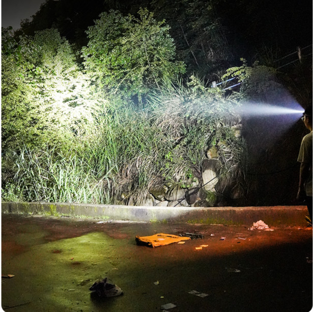 8000lm 3000K-6000K LED Headlamp For Far Light Near Light Battery Powered