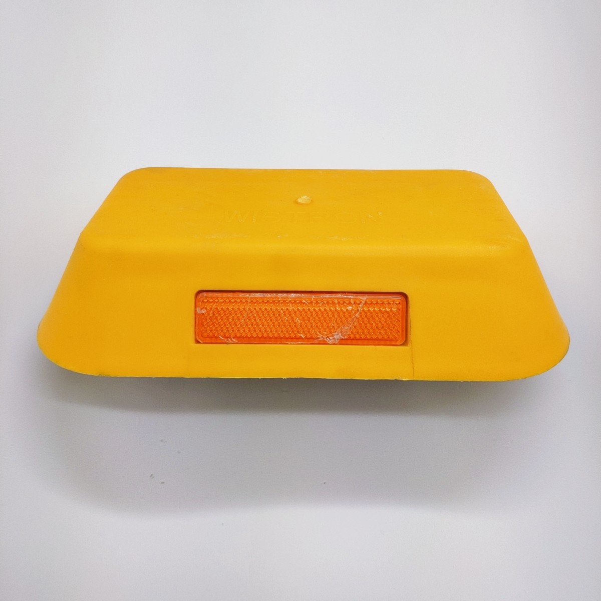 Heavy Resistance Cat Eye Road Safety 250 X 150 X 50mm Road Marking Reflectors PMMA
