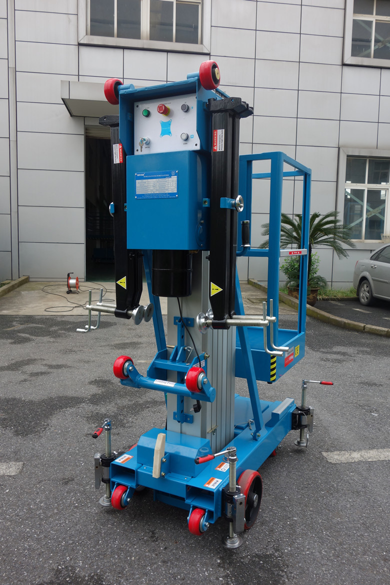 Easy Loading Hydraulic Work Platform , 10 Meter Vertical Mast Lift For Factories