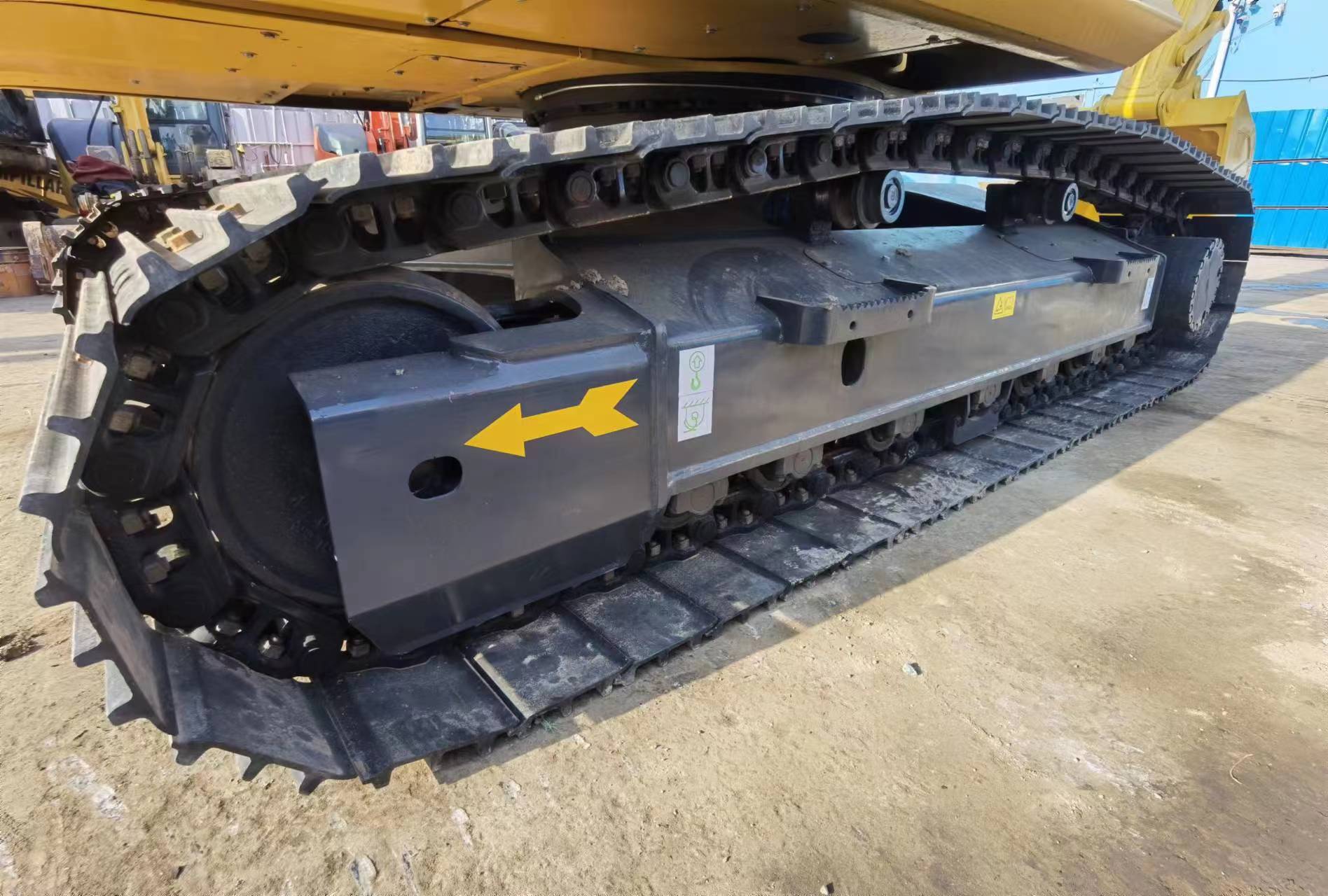 pc200-8 EXCAVATOR