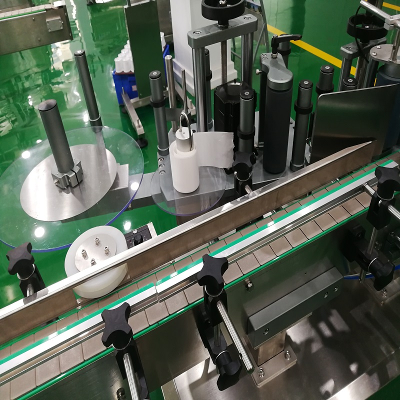 Automatic 4-Head Filling Locking Capping Labeling Machine for Glass Bottle Wine/Liquor
