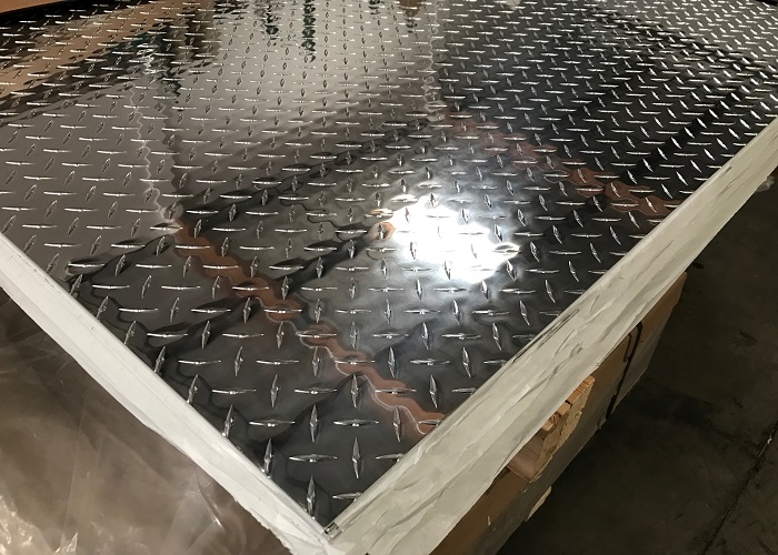 Tread Aluminum Sheet 5 Small Bar 1050 H244 Paper Interleave Aluminum Checkered Plate