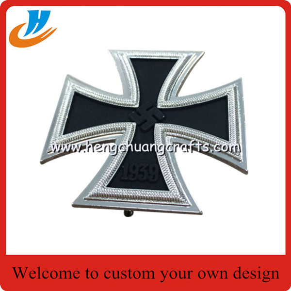 The second world war the badge,souvenir badge with the second world war