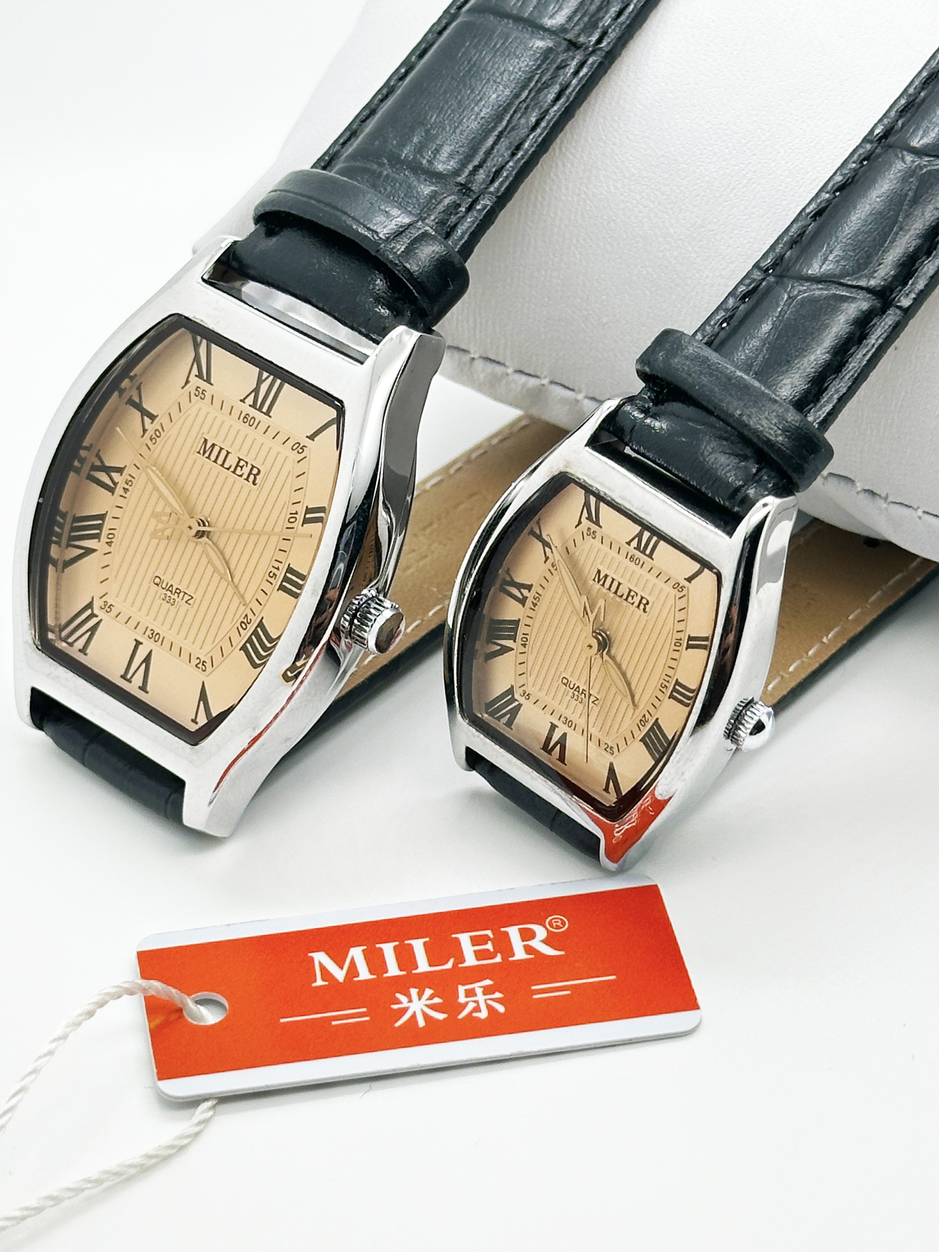 Elegant Analog Stylish Couple Watch With 40mm Dial Luminous And Leather Band