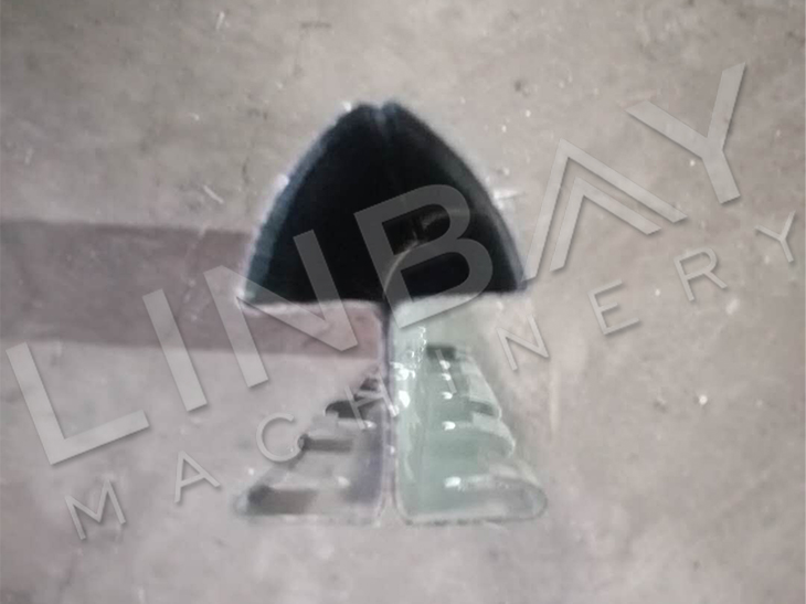 High Speed Automatic Galvanized Steel Wire Mesh Fence Post Roll Forming Production Line