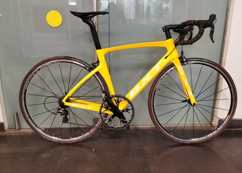700C V Brake Carbon Road Bike 18Speed W/Shimano R3000 Groupset
