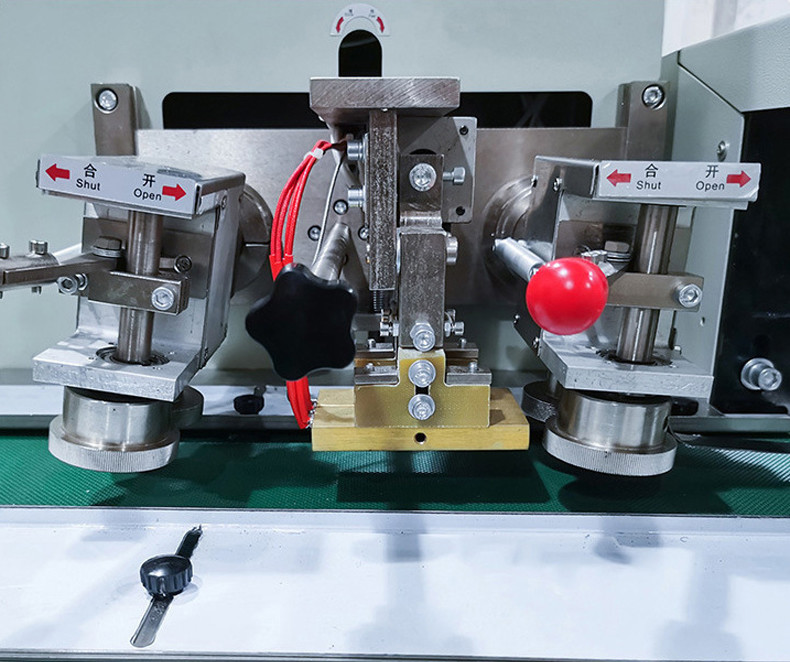 Customized Automatic Packing Machine For 60-200g Products Packaging