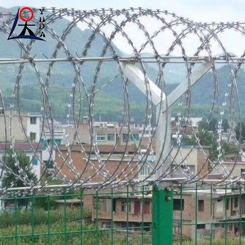 High Security BTO-12 Galvanized Barbed Wire Concertina Razor
