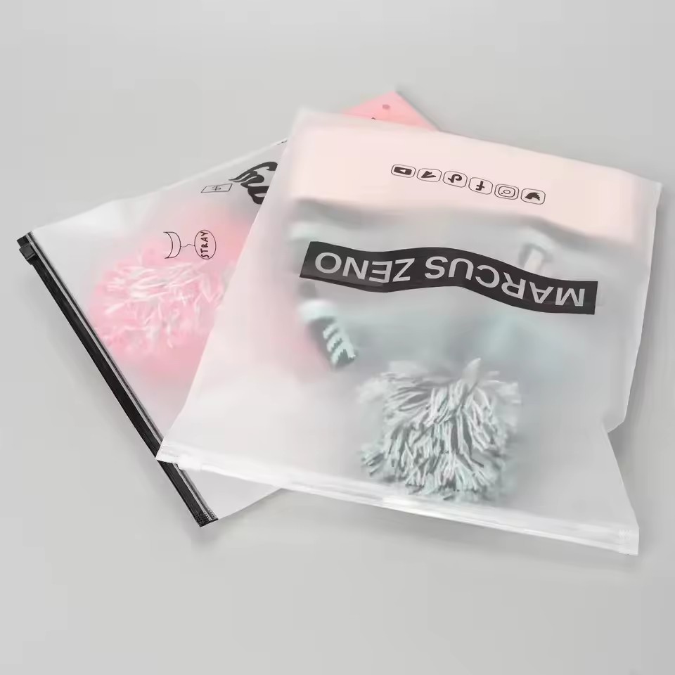 Unique Customizable Bag With Zipper For Products Packaging