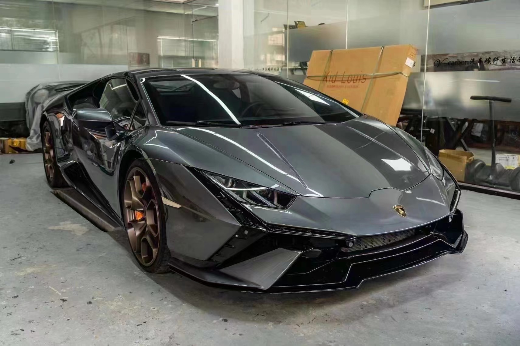 For Lamborghini LP580 LP610 EVO Carbon Fiber Body Kit LP580 LP610 EVO Upgraded TecNIA-style Front Bumper Body Kit