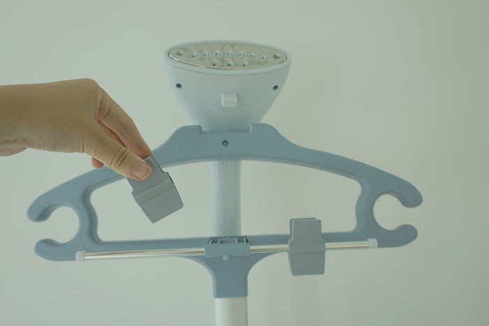 Electric Easy Roll Commercial Garment Steamer Adjusting Pole For Laundry