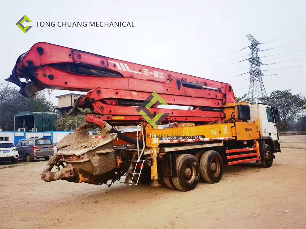 2014 Sany Heavy Industry 38 Meters Mercedes Benz Second Hand Concrete Pump Truck