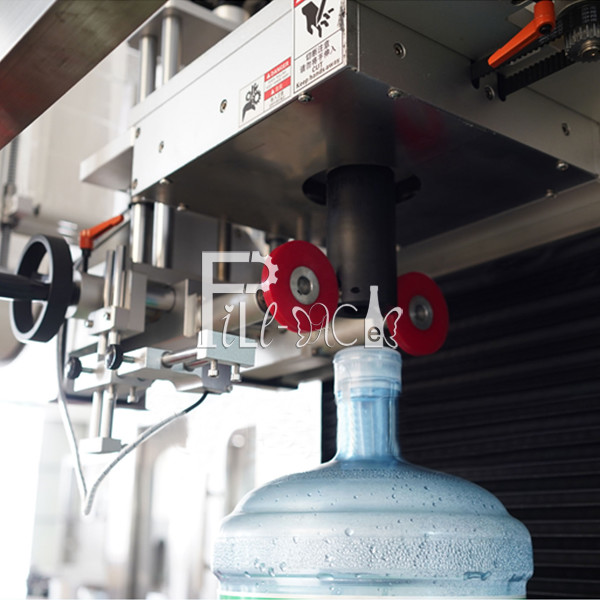 Electric One Head Cap Sleeve Round Bottle Labeler